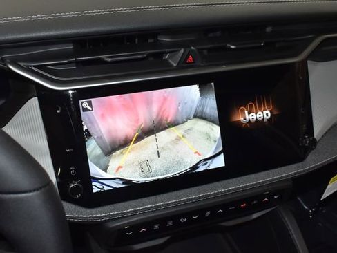 New 2026 Jeep Cherokee Laredo image 13