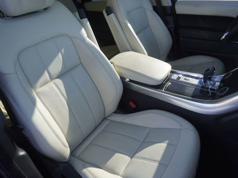 Used 2020 Land Rover Range Rover Sport HSE image 24