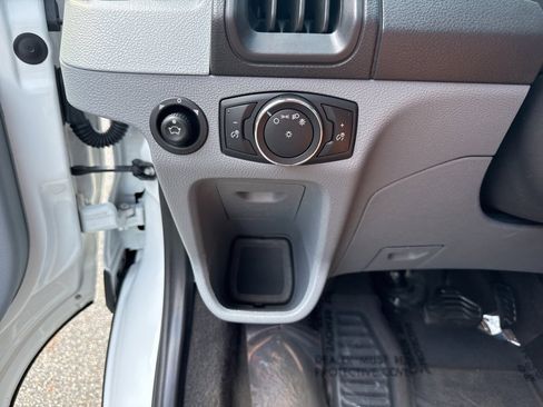 Used 2016 Ford Transit 350 XLT image 23