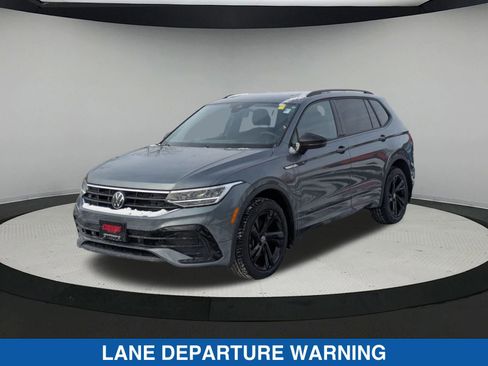 Used 2023 Volkswagen Tiguan SE R-Line image 8