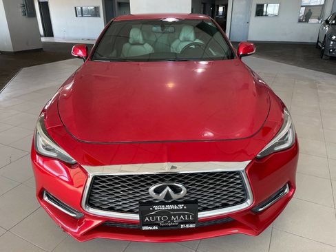 Used 2017 INFINITI Q60 Red Sport 400 image 2