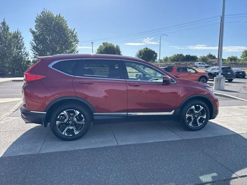 Used 2018 Honda CR-V Touring image 4