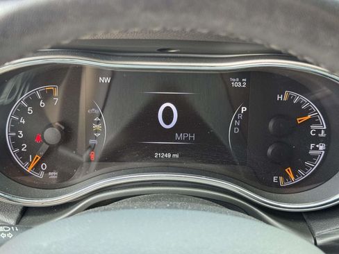 Used 2021 Jeep Grand Cherokee Limited w/ Premium Lighting Group AWD/4WD image 13