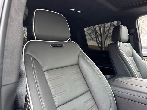 Used 2024 GMC Sierra 1500 AT4X image 26