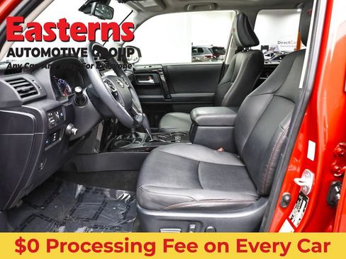 Used 2021 Toyota 4Runner Venture w/ Moonroof Package AWD/4WD image 13