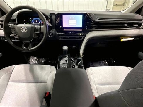 New 2026 Toyota Camry LE image 5