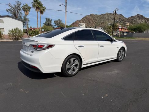 Used 2016 Hyundai Sonata Limited w/ Option Group 02 image 5