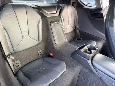 Used 2019 BMW i8 Coupe image 34