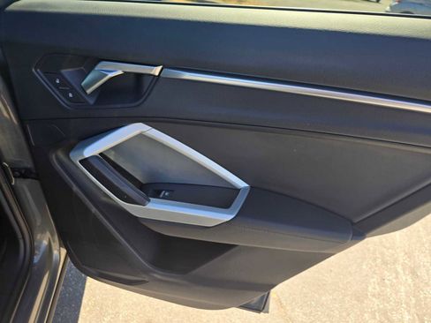 Used 2023 Audi Q3 2.0T Premium Plus w/ Premium Plus Package image 13