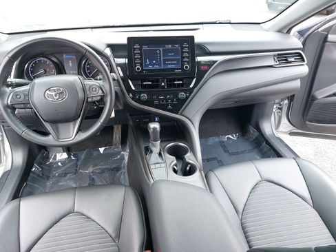 Used 2022 Toyota Camry SE FWD image 20