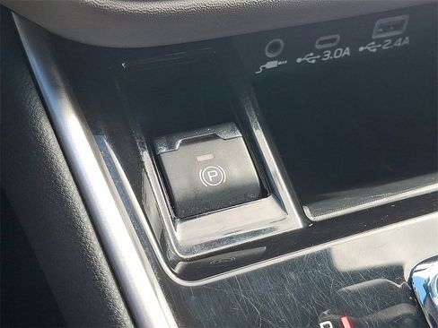 Used 2023 Subaru Outback Limited XT image 25