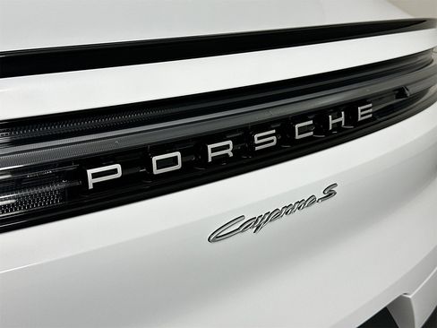 New 2026 Porsche Cayenne S image 17
