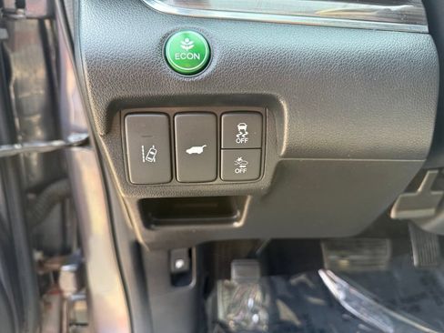 Used 2016 Honda CR-V Touring image 28