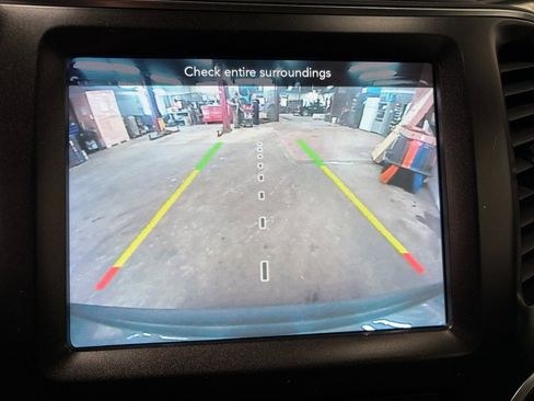 Used 2022 Jeep Cherokee Trailhawk w/ Trailer Tow Group AWD/4WD image 20