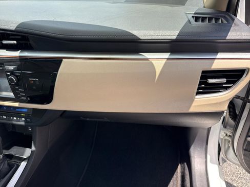 Used 2014 Toyota Corolla LE FWD image 13