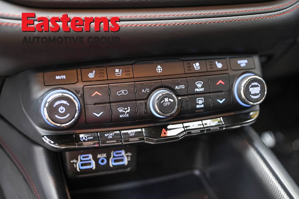 Used 2024 Dodge Durango GT RWD image 21