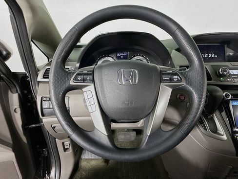 Used 2016 Honda Odyssey SE image 11