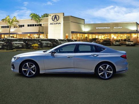 Used 2025 Acura TLX w/ Technology Package FWD image 4