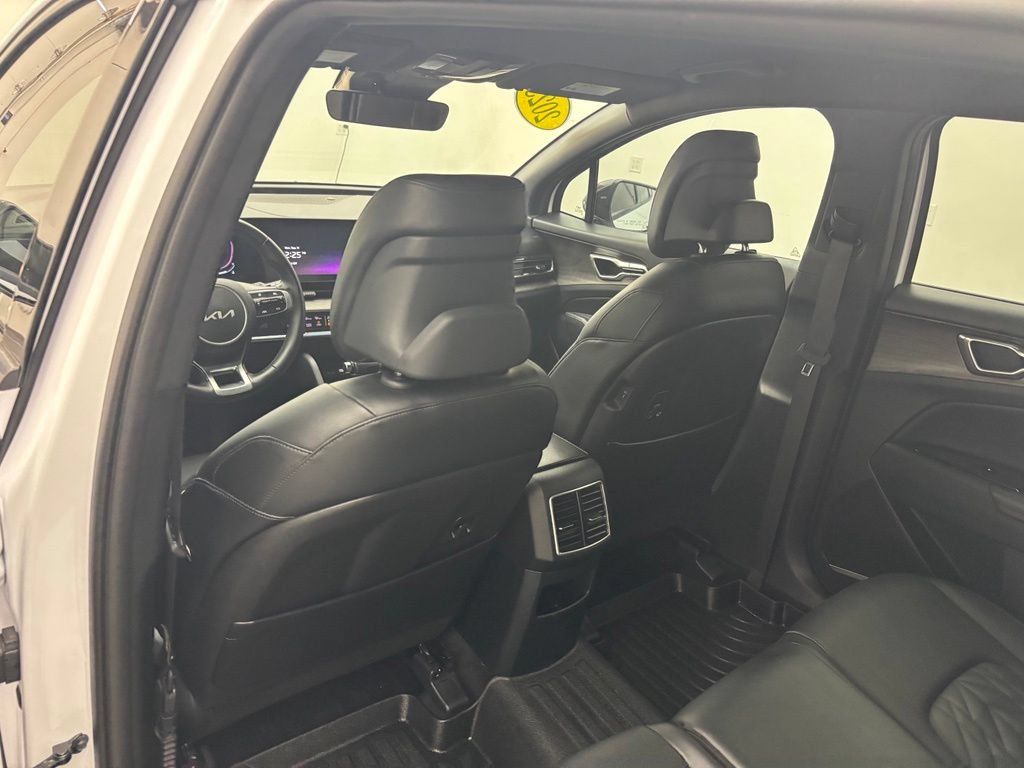 Used 2023 Kia Sportage X-Line AWD/4WD image 36