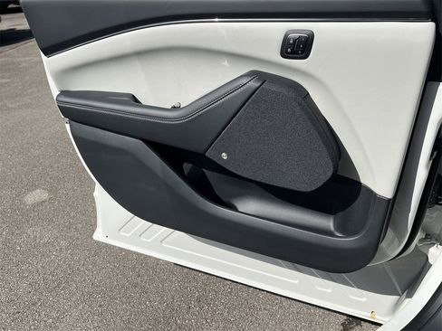 New 2026 Ford Mustang Mach-E Premium image 14