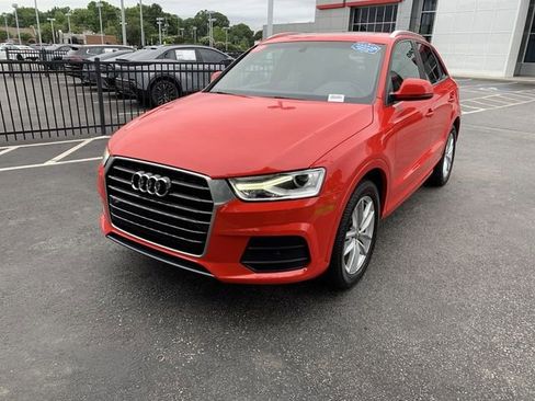 Used 2017 Audi Q3 2.0T Premium w/ Convenience Package FWD image 4