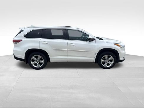 Used 2015 Toyota Highlander Limited AWD/4WD image 8