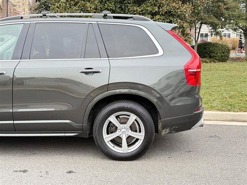 Used 2018 Volvo XC90 T5 Momentum w/ Momentum Plus Package image 12