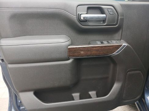 Used 2022 GMC Sierra 1500 Elevation image 11