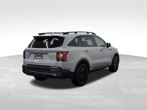 Used 2023 Kia Sorento S w/ Panoramic Sunroof Package AWD/4WD image 8