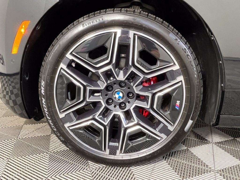 Used 2026 BMW iX xDrive60 w/ M Sport Package AWD/4WD image 14