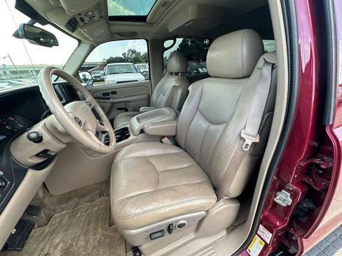 Used 2006 Chevrolet Suburban LTZ w/ Preferred Equipment Group AWD/4WD image 36