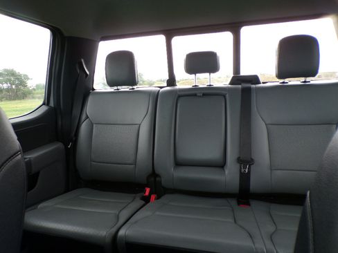 Used 2021 Ford F150 Lariat w/ Max Trailer Tow Package AWD/4WD image 26