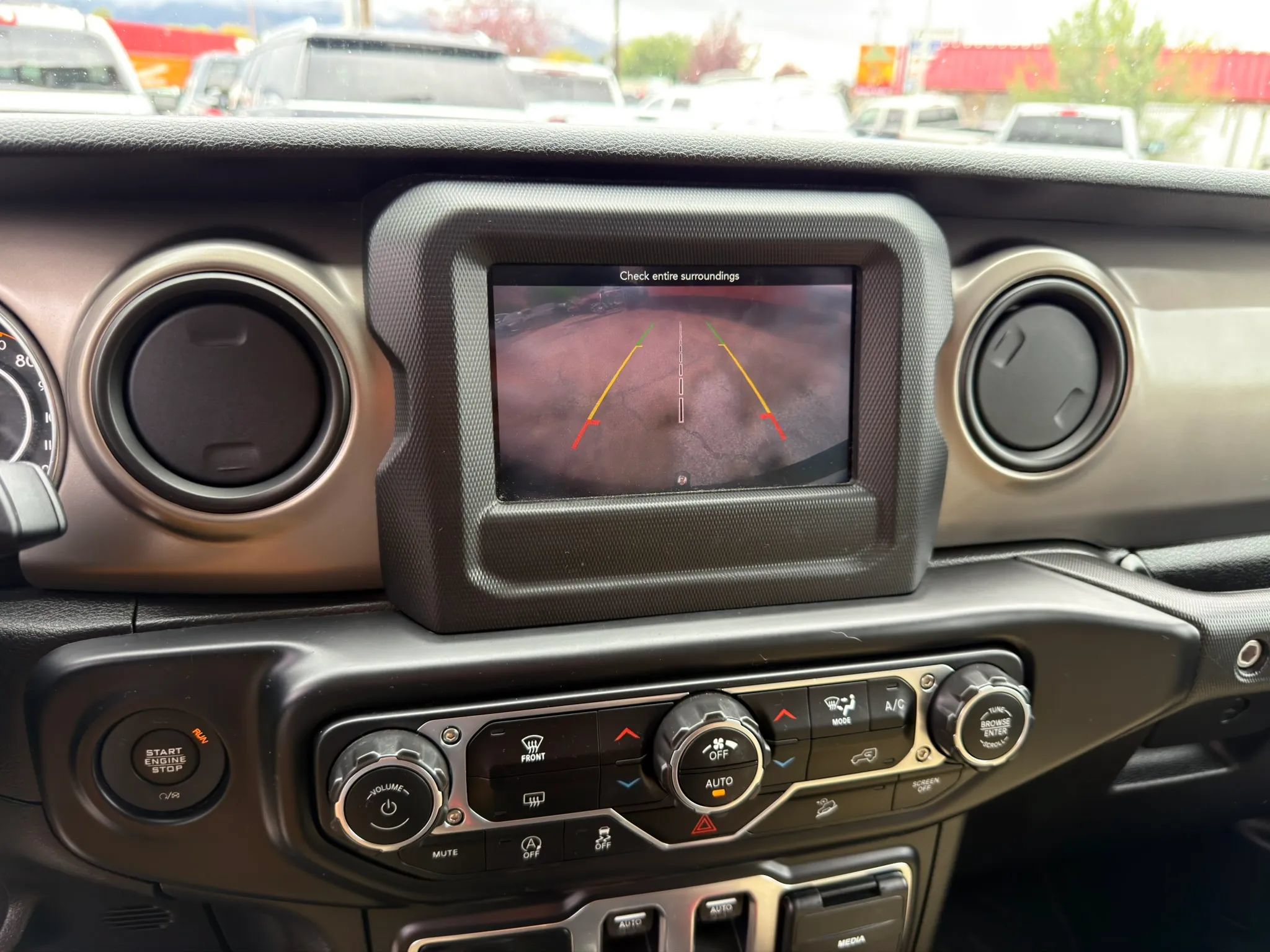 Used 2019 Jeep Wrangler Sport AWD/4WD image 26