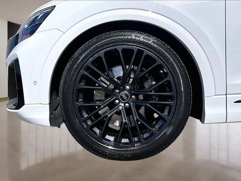 Used 2024 Audi SQ8 Premium Plus w/ Executive Package image 34