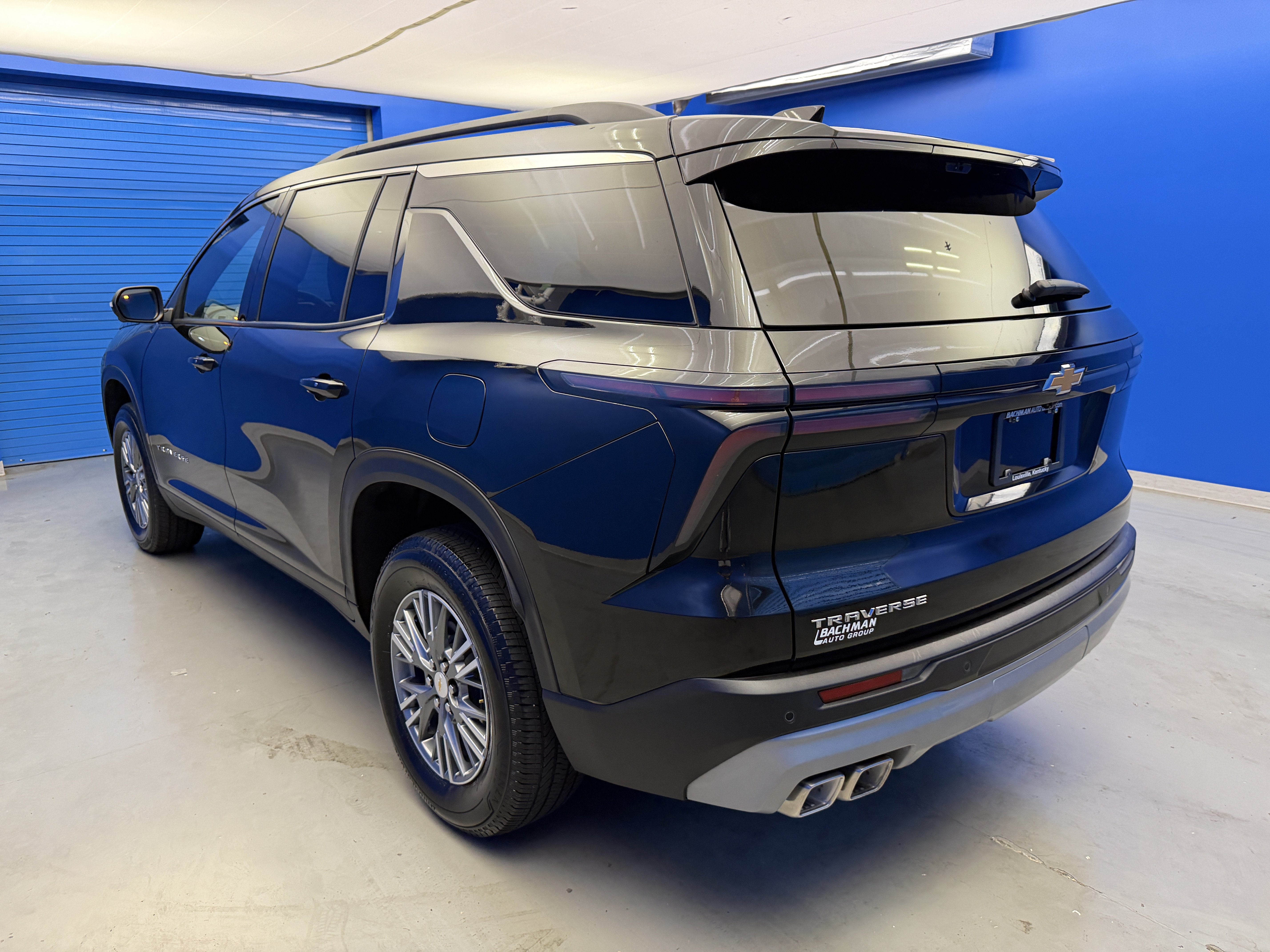 Used 2026 Chevrolet Traverse LT w/ Driver Confidence Package FWD image 5