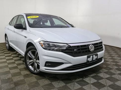 Used 2019 Volkswagen Jetta R-Line image 3