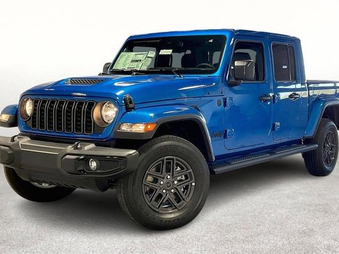New 2025 Jeep Gladiator Sport image 2