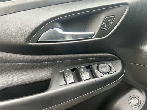 Used 2024 Buick Envista Sport Touring w/ Convenience I Package image 21