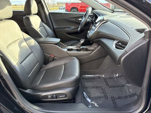 Used 2023 Chevrolet Malibu LT image 19