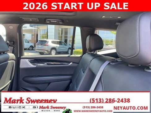 Used 2024 Cadillac XT6 Premium Luxury image 16