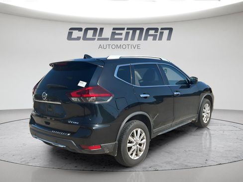 Used 2019 Nissan Rogue SV AWD/4WD image 3