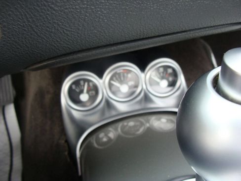 Used 2004 Chevrolet SSR w/ Preferred Equipment Group image 15