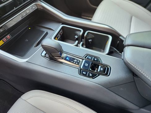 Used 2025 Lexus TX 350 AWD image 19