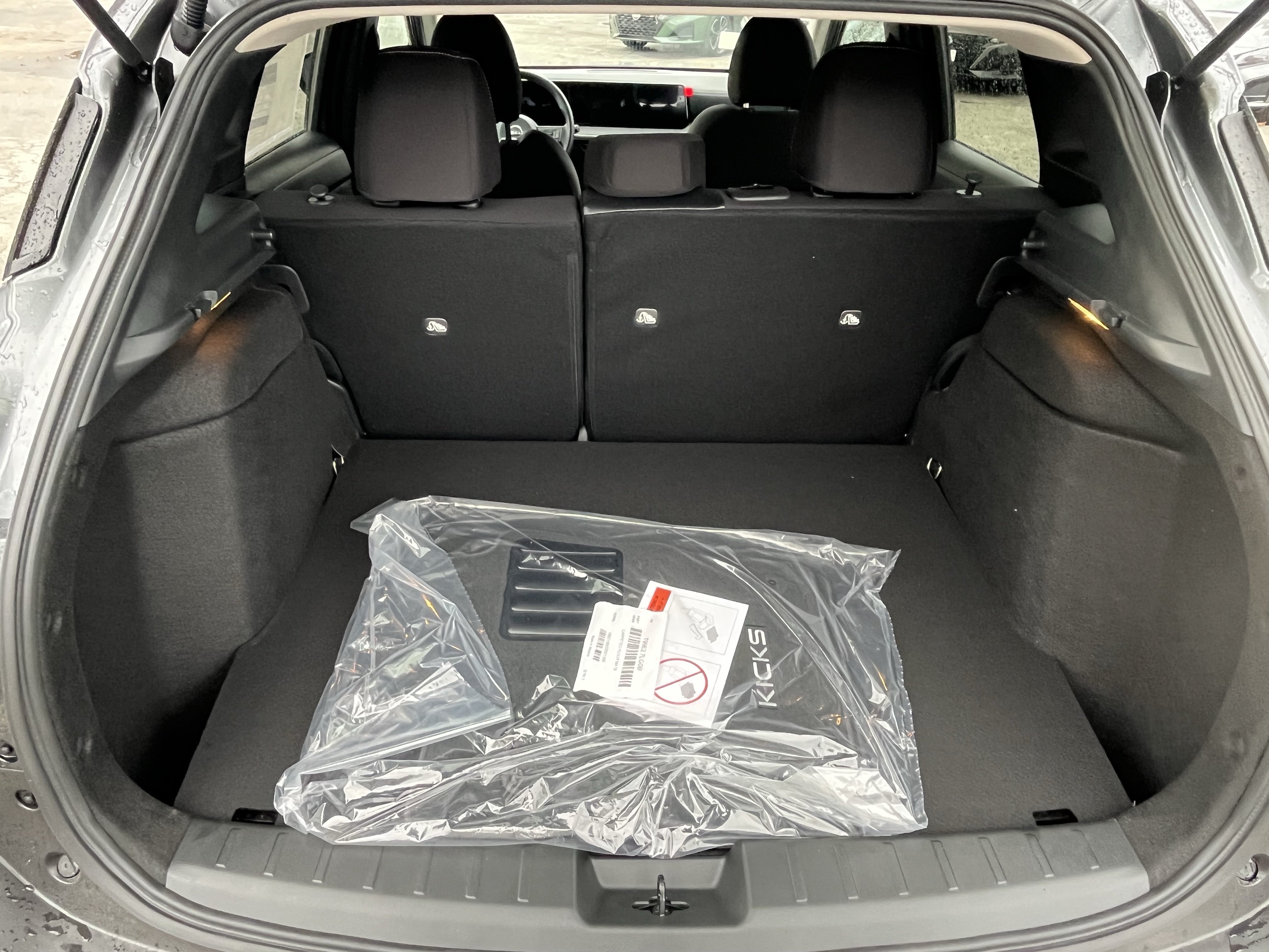 New 2027 Nissan Kicks SV AWD/4WD image 15