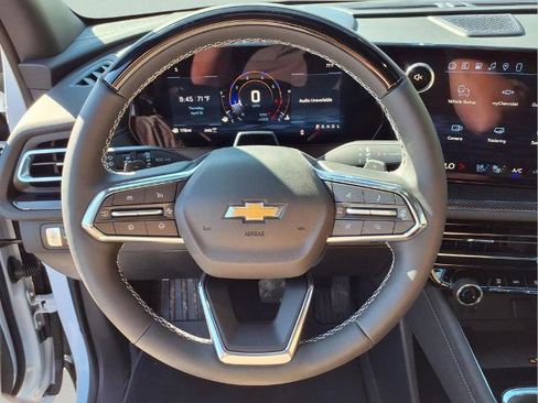 New 2026 Chevrolet Traverse High Country w/ LPO, Floor Liner Package AWD/4WD image 25