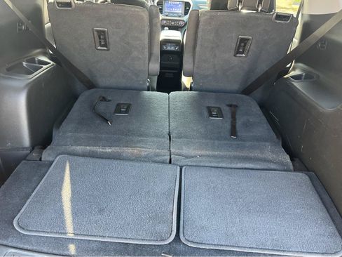 Used 2018 GMC Acadia SLE AWD/4WD image 19