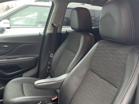 Used 2016 Buick Encore FWD image 10