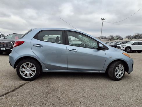 Used 2013 MAZDA MAZDA2 Sport image 27