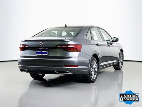 Used 2019 Volkswagen Jetta R-Line w/ R-Line Cold Weather Package image 7