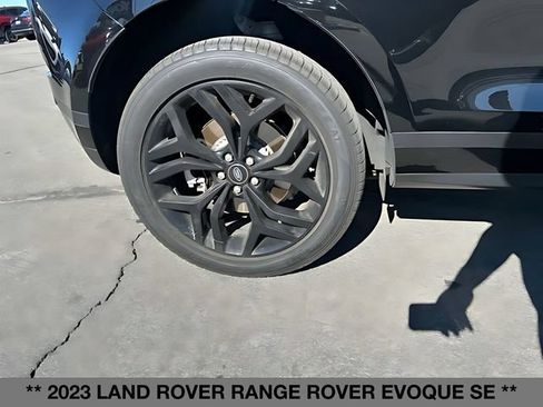 Used 2023 Land Rover Range Rover Evoque SE AWD/4WD image 13